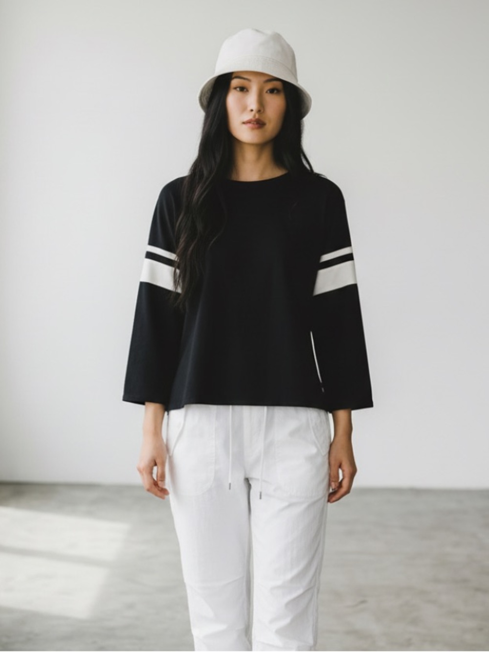 La Ligne designer cotton casual three quarter sleeve black and white top